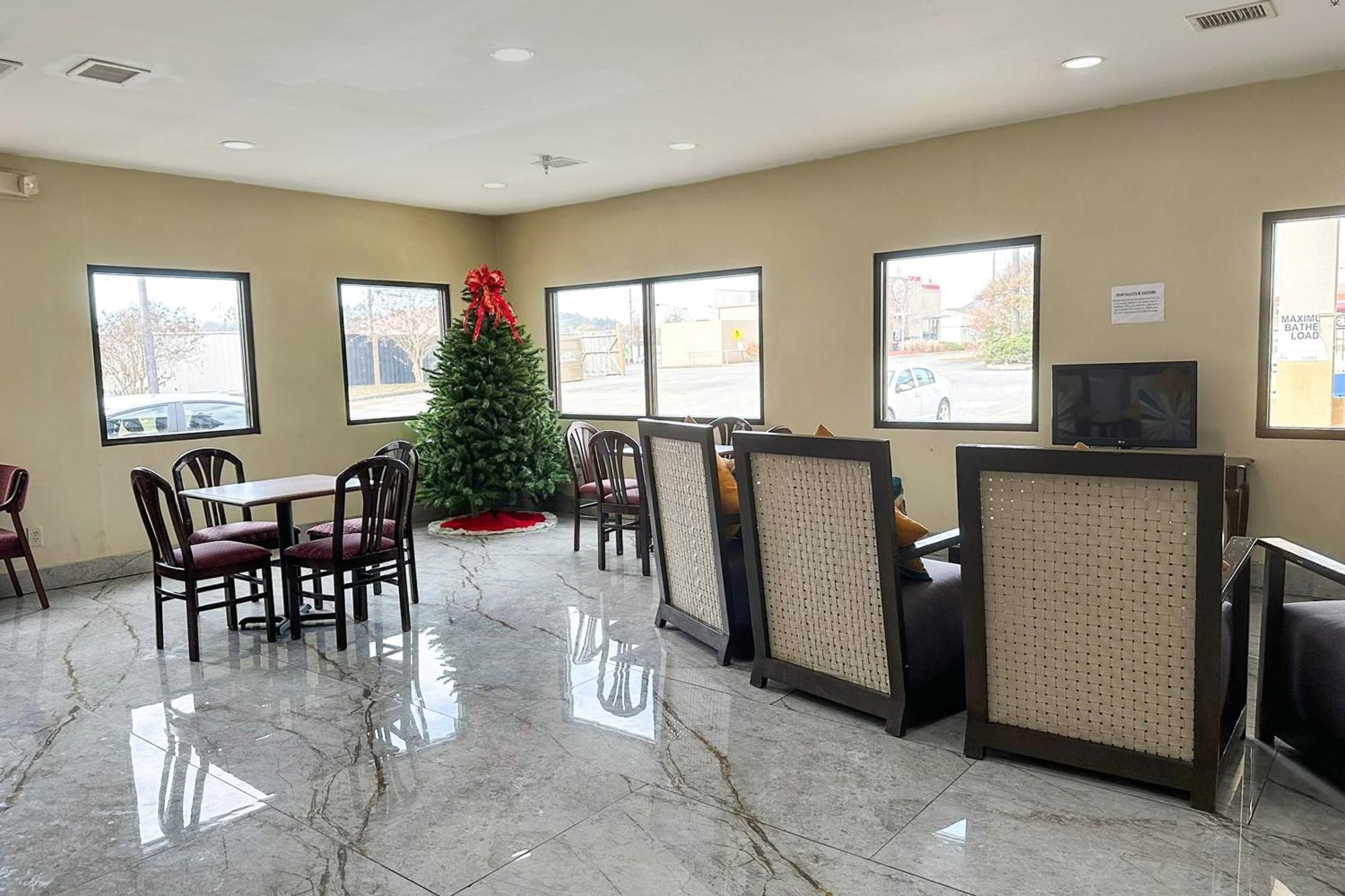 Oyo Hotel Rome West Ga Bagian luar foto