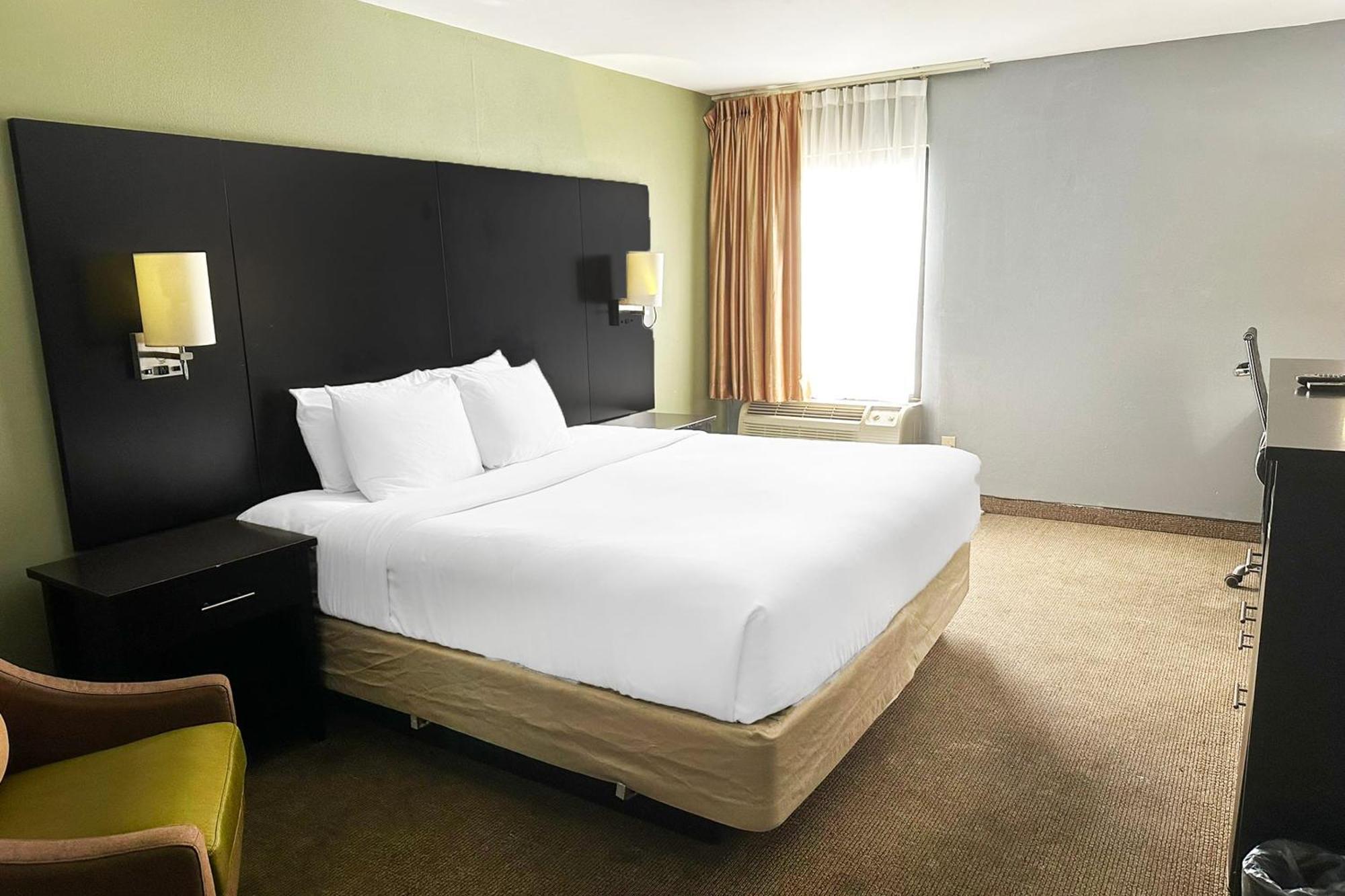 Oyo Hotel Rome West Ga Bagian luar foto