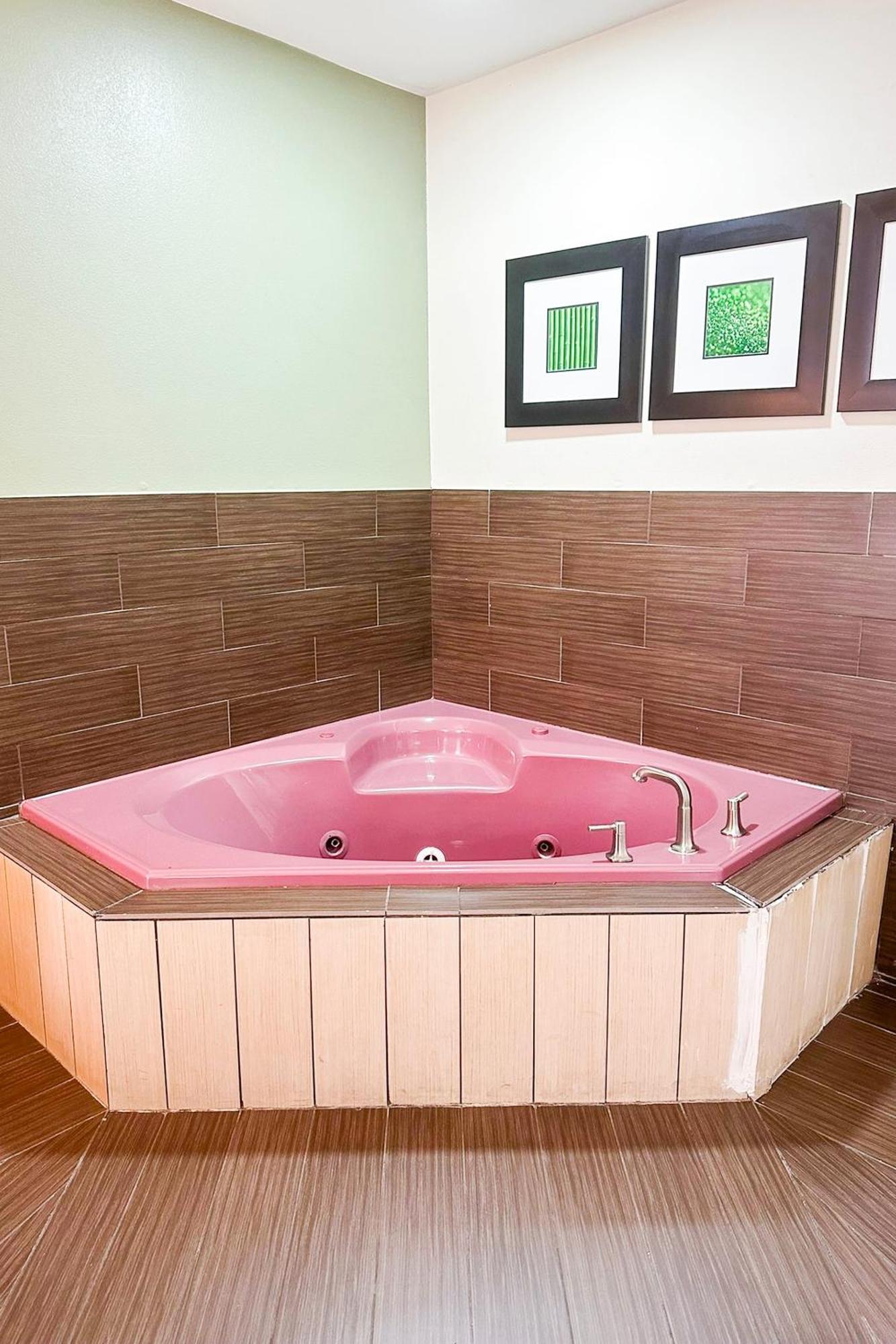 Oyo Hotel Rome West Ga Bagian luar foto
